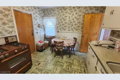509 Thompson Ave, Roselle, NJ 07203 - Photo 10