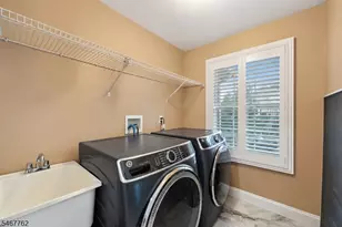 1 Efstis Ct, West Orange Township, NJ 07052 - Photo 32