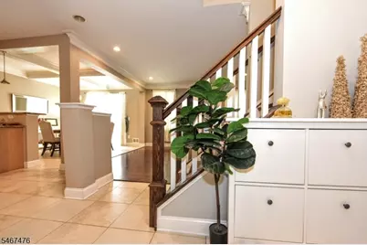 31 Barrister St, Clifton, NJ 07013 - Photo 8
