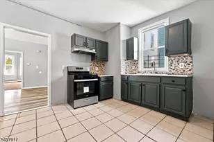 293 Ogden St, Orange, NJ 07050 - Photo 6