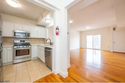 902 N 5th St #406, Newark, NJ 07107 - Photo 24