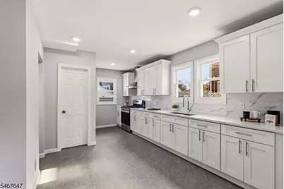 26 Crescent Ave, Newark, NJ 07112 - Photo 12