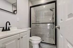 26 Crescent Ave, Newark, NJ 07112 - Photo 24