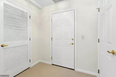 79 Park Edge #2J, Berkeley Heights Township, NJ 07922 - Photo 4