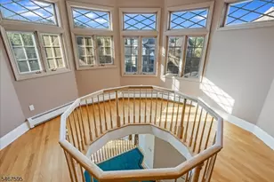 10 Kips Ridge C0010, Montclair Twp., NJ 07044 - Photo 32