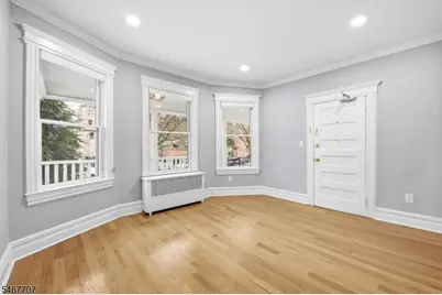 16 Munn St #1, Montclair, NJ 07042 - Photo 4