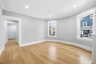 16 Munn St, Montclair, NJ 07042 - Photo 2