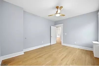 16 Munn St #1, Montclair, NJ 07042 - Photo 10