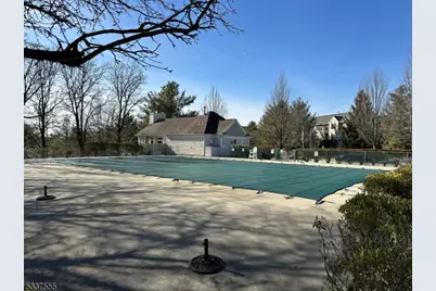 646 Honeybrook Cir, Lopatcong Township, NJ 08886 - Photo 36