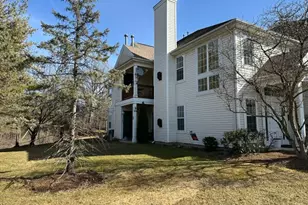 646 Honeybrook Cir, Lopatcong Township, NJ 08886 - Photo 2