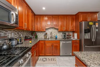 224 Montgomery St, Bloomfield Twp., NJ 07003 - Photo 14