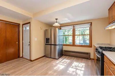 224 Montgomery St, Bloomfield Twp., NJ 07003 - Photo 10