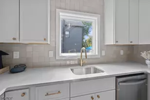 30 Irving St Unit, Montclair, NJ 07042 - Photo 20