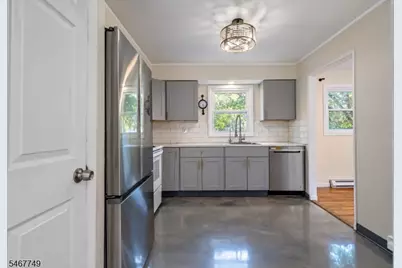 13 Adelphi Trl, Hopatcong, NJ 07843 - Photo 8