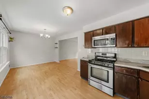 35 Byrnes Ln, Sayreville, NJ 08872 - Photo 10