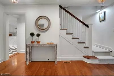 50 Druid Hill Rd, Summit, NJ 07901 - Photo 4