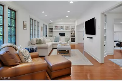 50 Druid Hill Rd, Summit, NJ 07901 - Photo 10