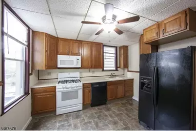 85 W 13th St #1, Bayonne, NJ 07002 - Photo 4
