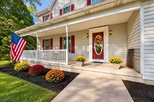 41 Woodside Dr, Lebanon Township, NJ 08826 - Photo 2