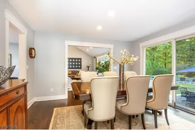 4 Walton Ln, Livingston, NJ 07039 - Photo 12