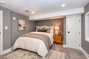 4 Walton Ln, Livingston, NJ 07039 - Photo 32