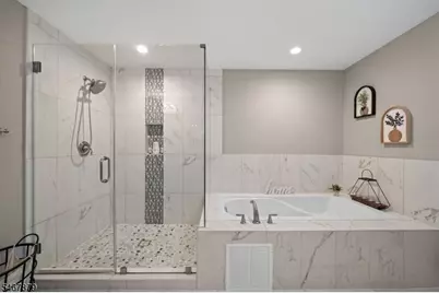 628 New Dover Rd, Woodbridge Township, NJ 07067 - Photo 16