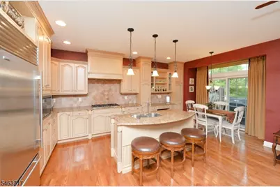 12 Skyview Dr #12, North Haledon, NJ 07508 - Photo 6