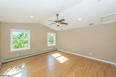 18 N Hillside Ave, Roxbury Township, NJ 07876 - Photo 22