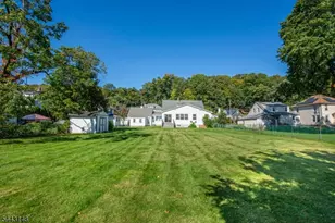 18 N Hillside Ave, Roxbury Township, NJ 07876 - Photo 42
