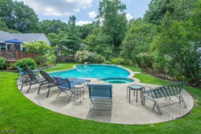33 Underwood Rd, Montville Township, NJ 07045 - Photo 32