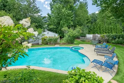 33 Underwood Rd, Montville Township, NJ 07045 - Photo 34