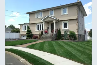 16 Park St, South Hackensack Township, NJ 07606 - Photo 2