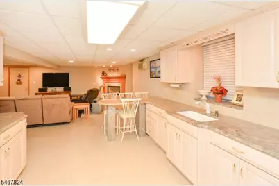16 Park St, South Hackensack Township, NJ 07606 - Photo 24