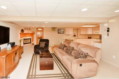 16 Park St, South Hackensack Township, NJ 07606 - Photo 20