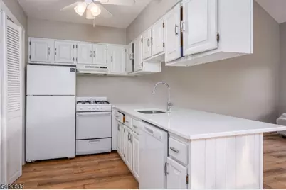 2 Brandywine Ct #2, Vernon, NJ 07462 - Photo 4