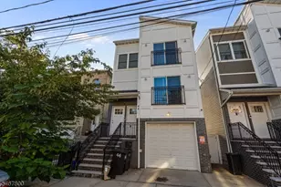 44 Wainwright St, Newark, NJ 07112 - Photo 1