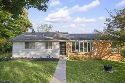 2 Stayman Pl, Vernon, NJ 07418 - Photo 2