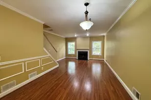 303 Tallwood Ln, Green Brook Township, NJ 08812 - Photo 2