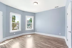 10 Charles St, East Orange, NJ 07017 - Photo 4