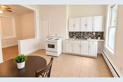 94 Van Nostrand Ave #1, Jersey City, NJ 07305 - Photo 4