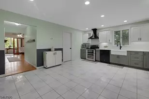39 Hillside Ave, Jefferson Township, NJ 07460 - Photo 12
