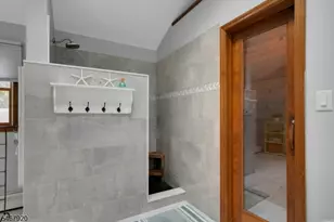 39 Hillside Ave, Jefferson Township, NJ 07460 - Photo 24