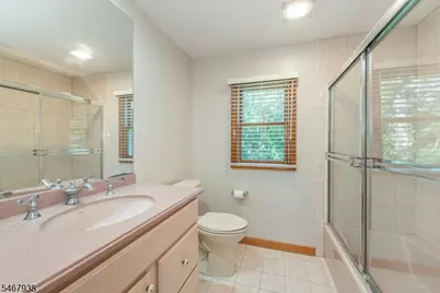 31 Hillside Ave, Florham Park, NJ 07932 - Photo 18