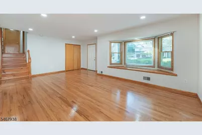 31 Hillside Ave, Florham Park, NJ 07932 - Photo 6