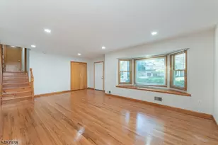 31 Hillside Ave, Florham Park, NJ 07932 - Photo 6