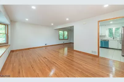 31 Hillside Ave, Florham Park, NJ 07932 - Photo 10