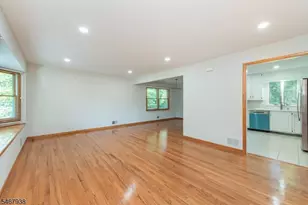 31 Hillside Ave, Florham Park, NJ 07932 - Photo 10