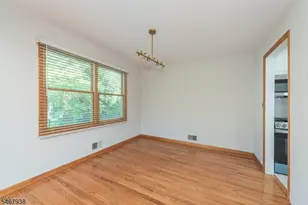 31 Hillside Ave, Florham Park, NJ 07932 - Photo 12