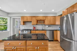 39 Lessing Rd, West Orange Township, NJ 07052 - Photo 12