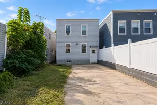 34 Arverne Terrace, Irvington, NJ 07111 - Photo 20